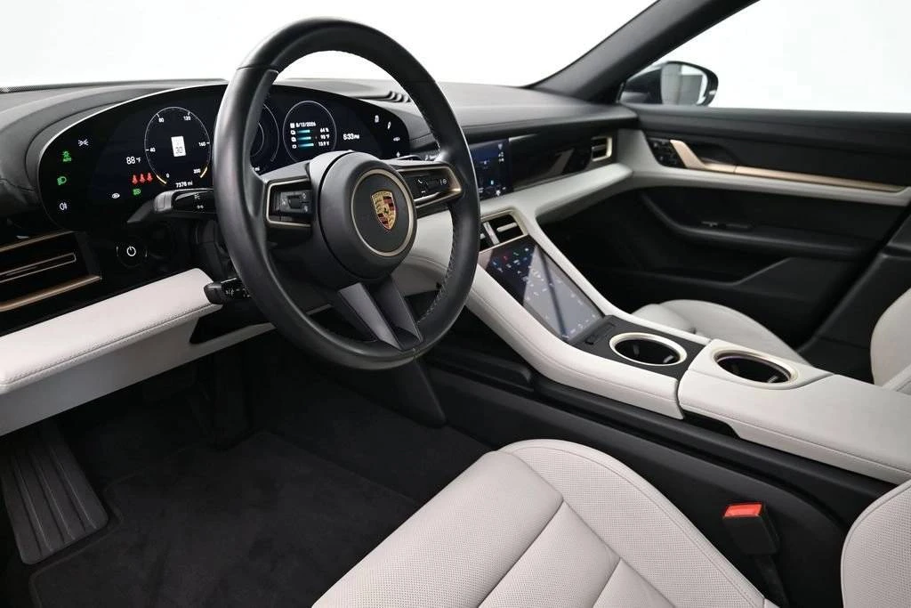 2021 Porsche Taycan 4S - Image 4 of 5