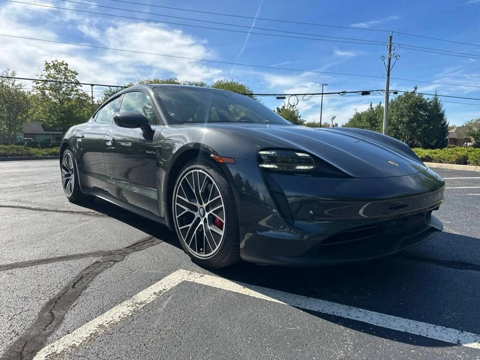 2021 Porsche Taycan 4S - Image 4 of 4
