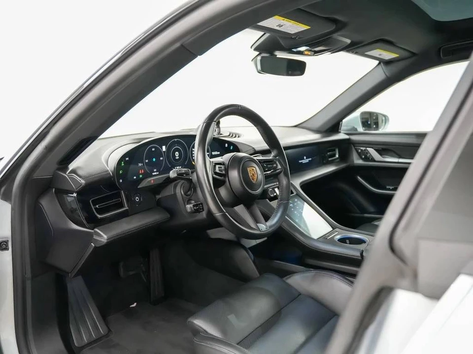 2021 Porsche Taycan 4S - Image 4 of 5