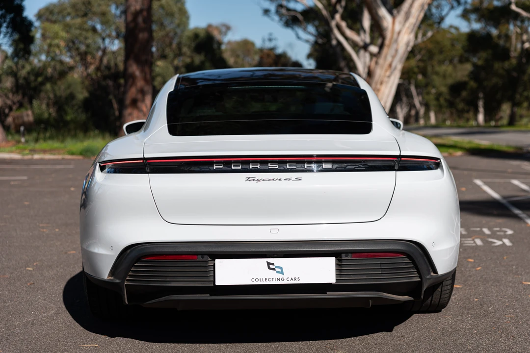 2021 Porsche Taycan 4S - Image 13 of 31