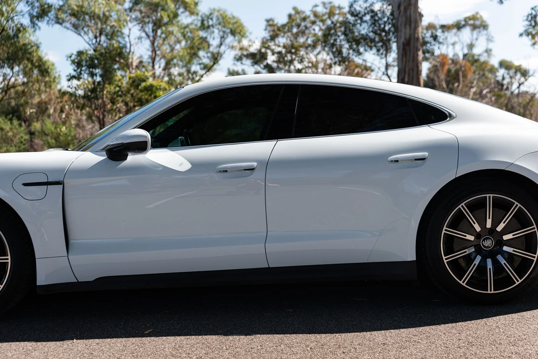 2021 Porsche Taycan 4S - Image 26 of 31