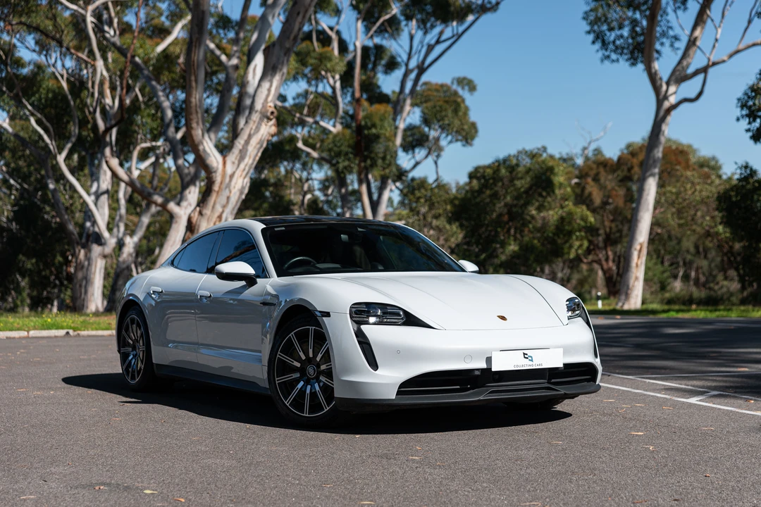 2021 Porsche Taycan 4S - Image 11 of 31