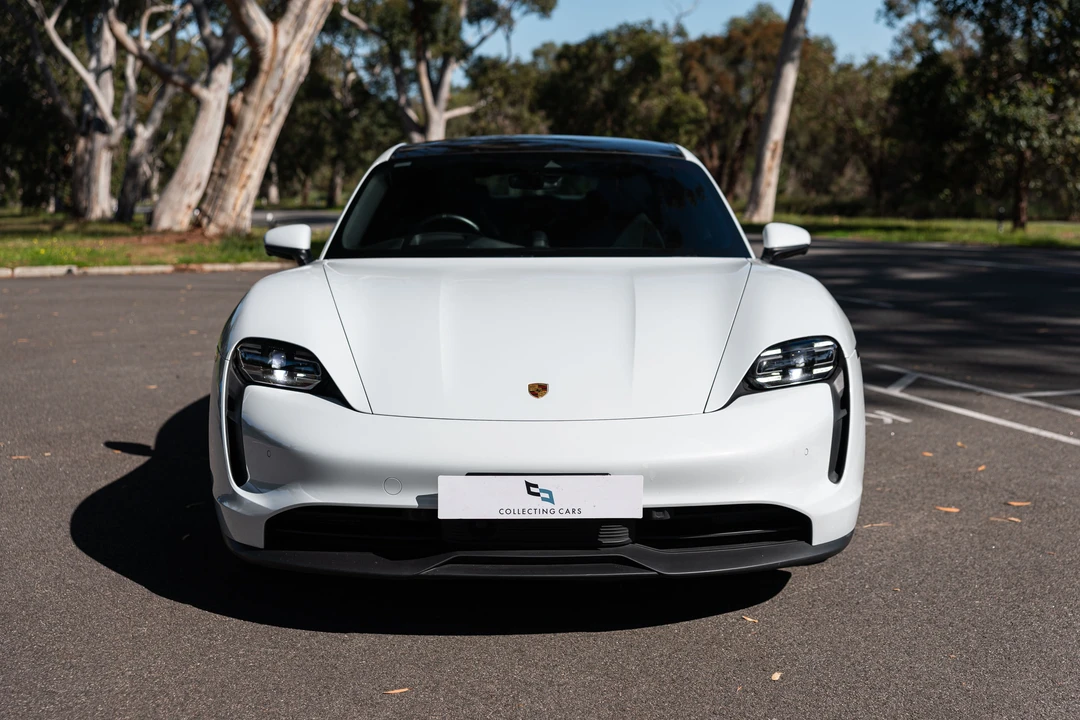 2021 Porsche Taycan 4S - Image 10 of 31