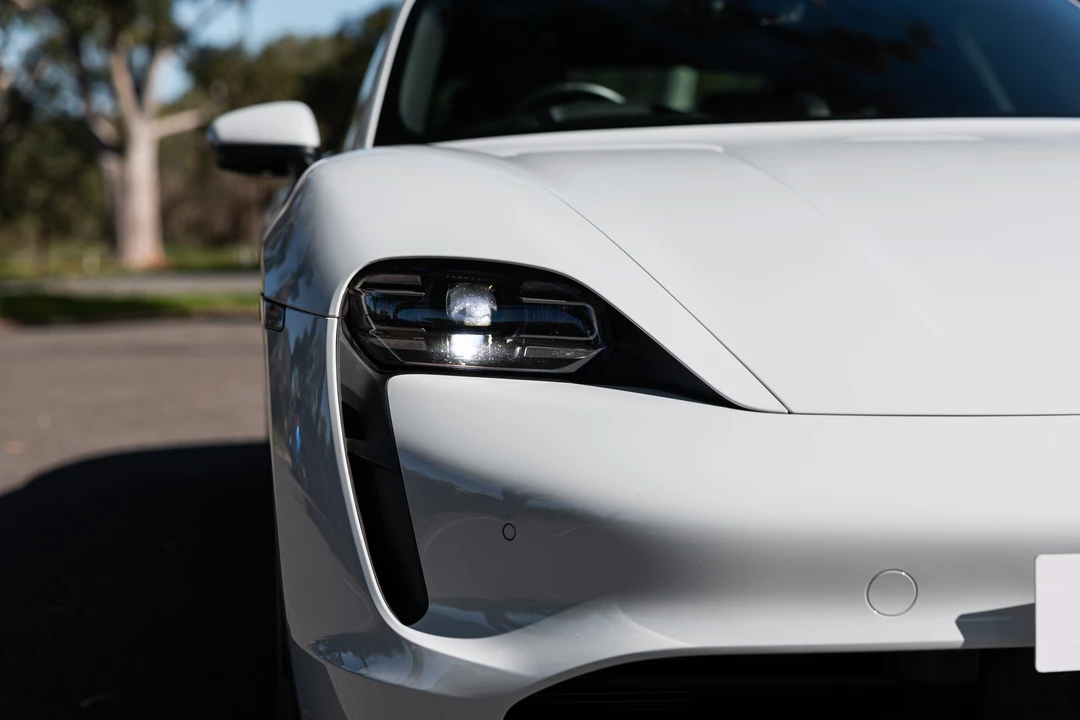 2021 Porsche Taycan 4S - Image 19 of 31