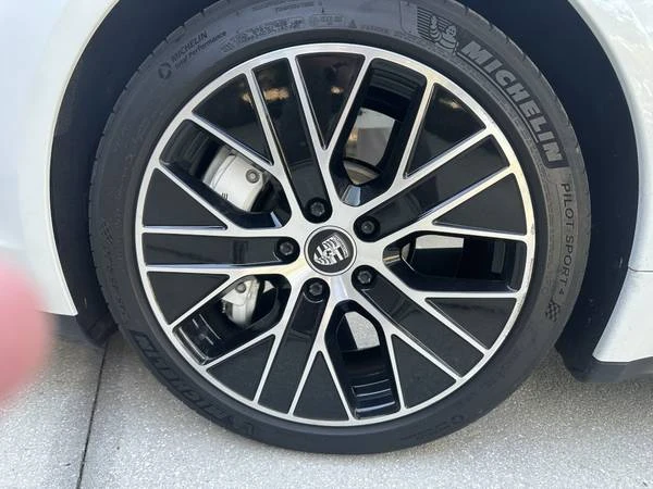 2021 Porsche Taycan 4S - Image 10 of 17