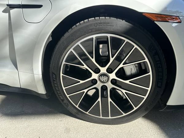 2021 Porsche Taycan 4S - Image 13 of 17