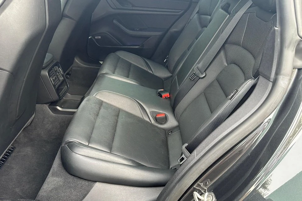 2021 Porsche Taycan 4S - Image 10 of 11