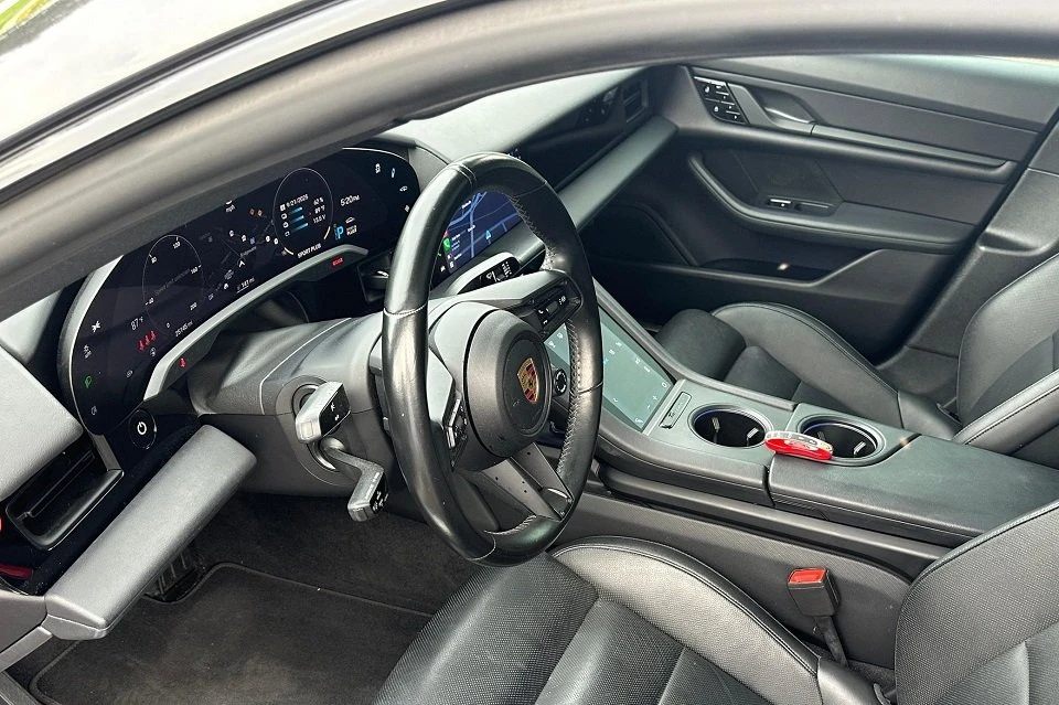 2021 Porsche Taycan 4S - Image 8 of 11