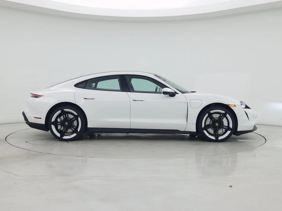 2021 Porsche Taycan 4S - Image 8 of 27