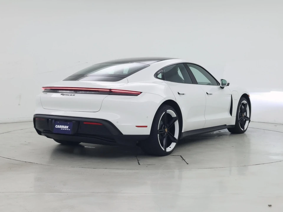 2021 Porsche Taycan 4S - Image 9 of 27