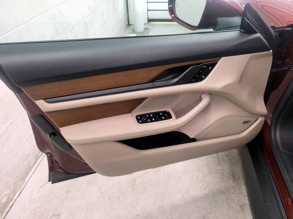 2021 Porsche Taycan - Image 13 of 25