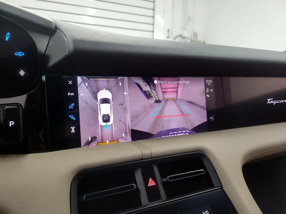 2021 Porsche Taycan - Image 14 of 25