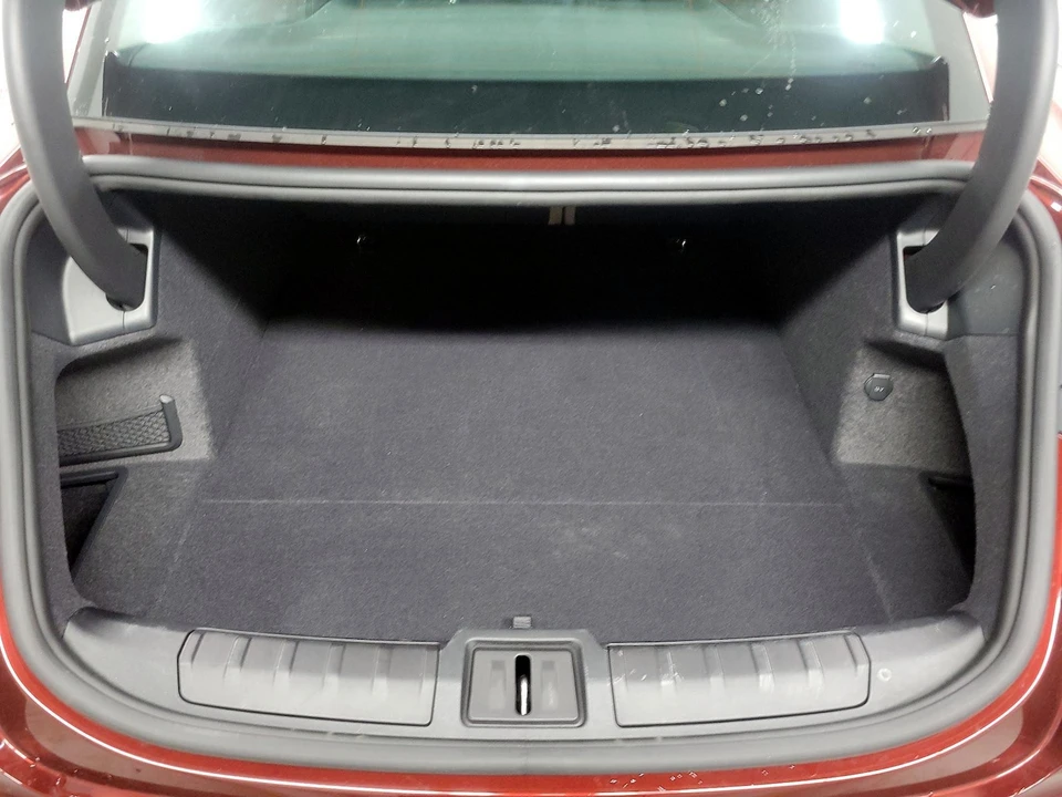 2021 Porsche Taycan - Image 20 of 25