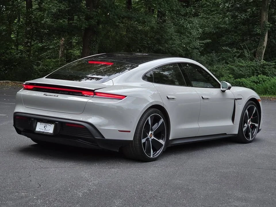 2021 Porsche Taycan - Image 6 of 20