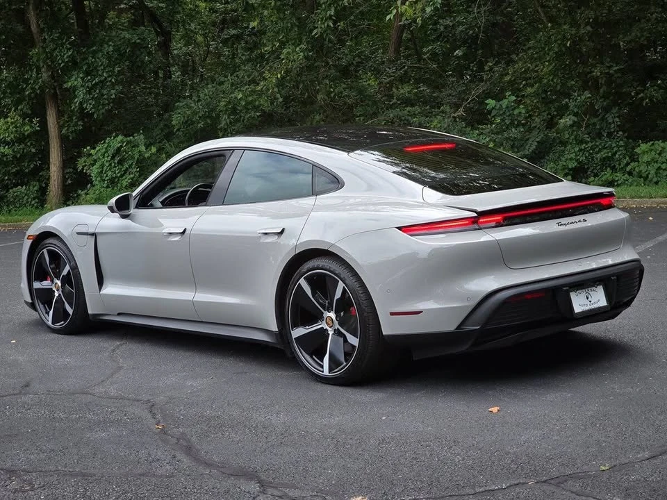 2021 Porsche Taycan - Image 4 of 20