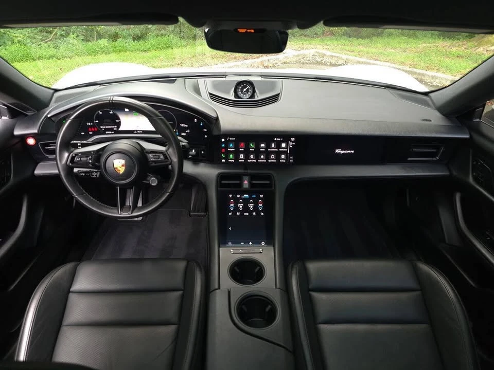2021 Porsche Taycan - Image 10 of 20