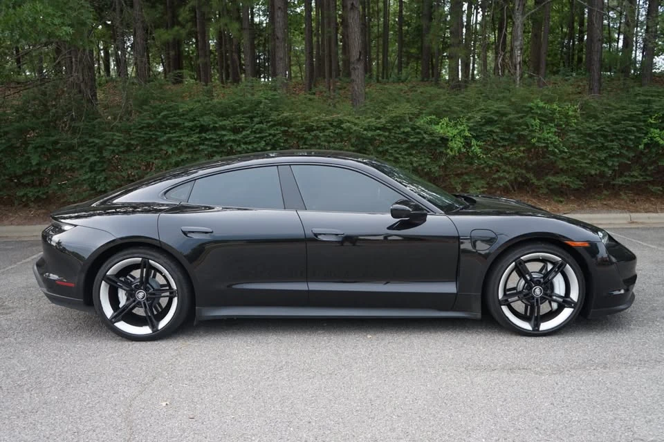 2021 Porsche Taycan - Image 3 of 11