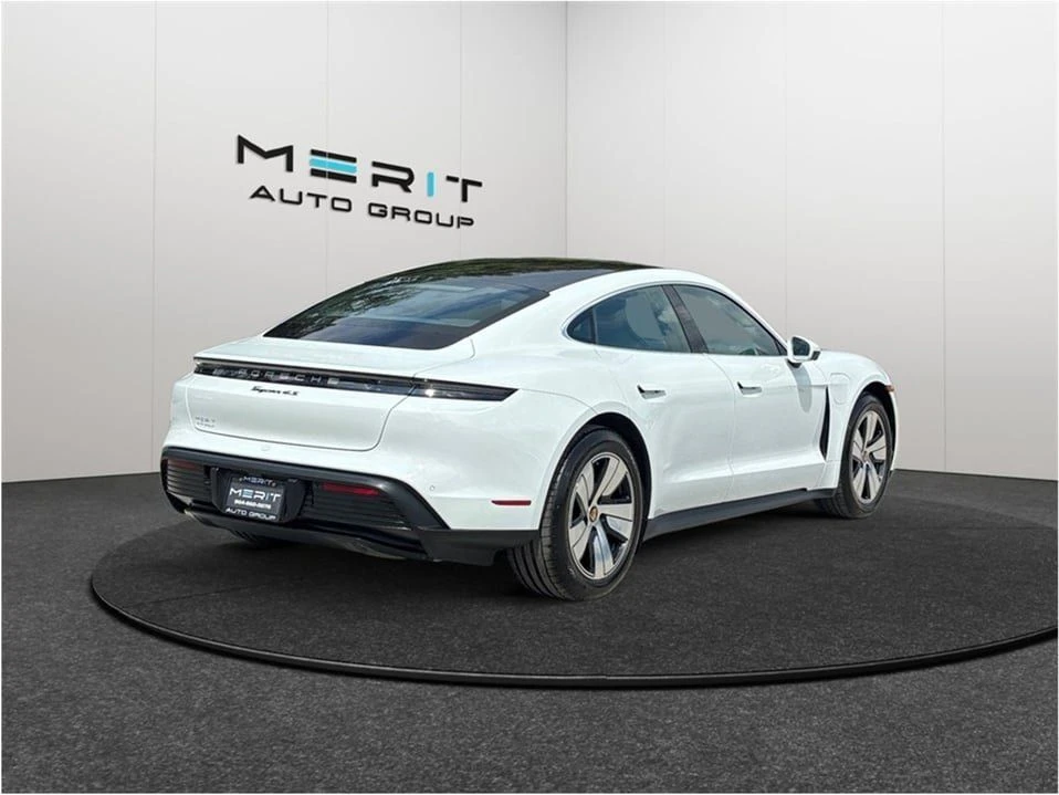 2021 Porsche Taycan - Image 9 of 20