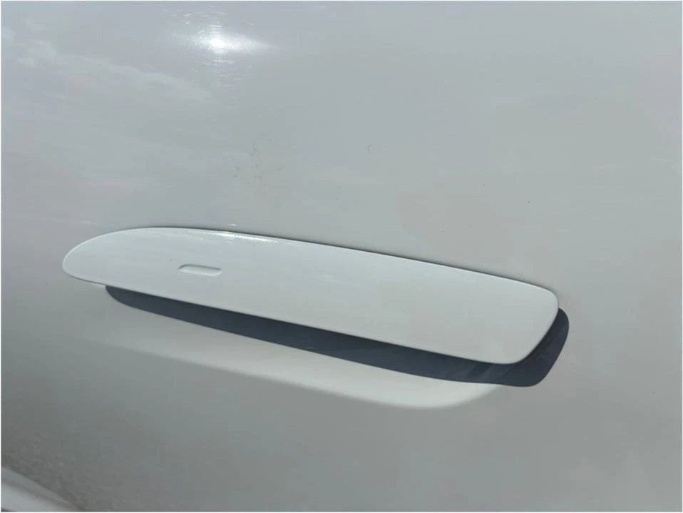 2021 Porsche Taycan - Image 18 of 20
