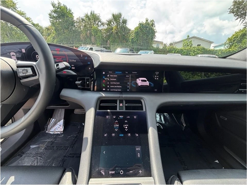 2021 Porsche Taycan - Image 11 of 20