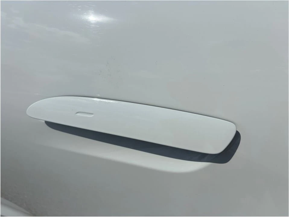 2021 Porsche Taycan - Image 18 of 20