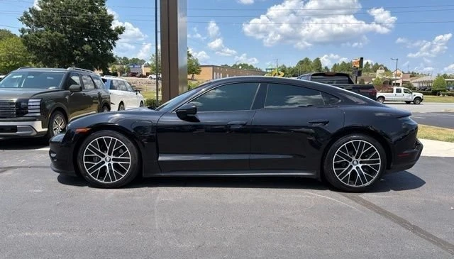 2021 Porsche Taycan - Image 5 of 19