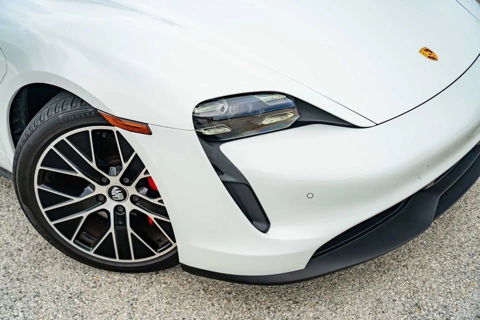 2021 Porsche Taycan - Image 11 of 20