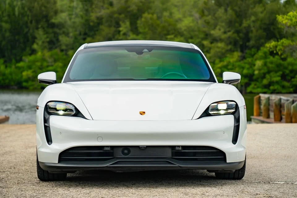 2021 Porsche Taycan - Image 17 of 20