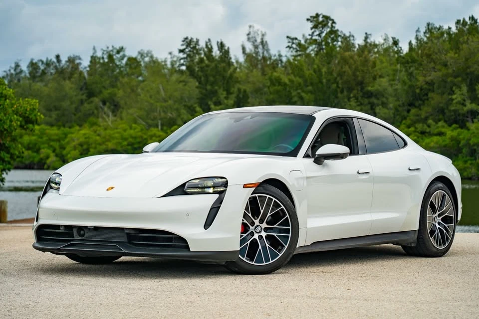 2021 Porsche Taycan - Image 14 of 20