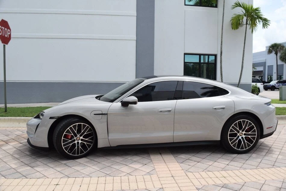 2021 Porsche Taycan - Image 4 of 20