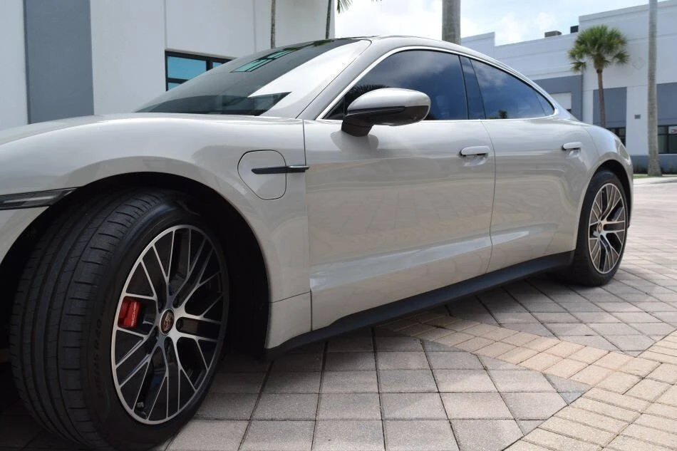 2021 Porsche Taycan - Image 16 of 20