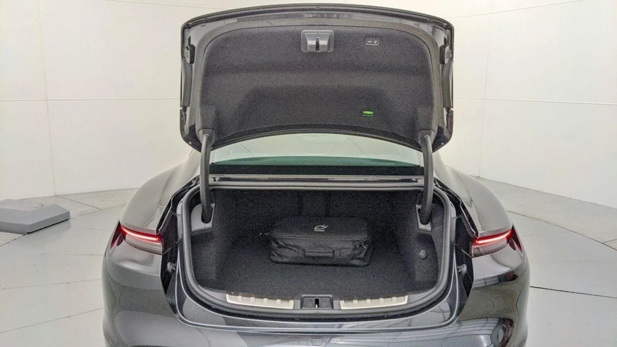 2021 Porsche Taycan - Image 27 of 31