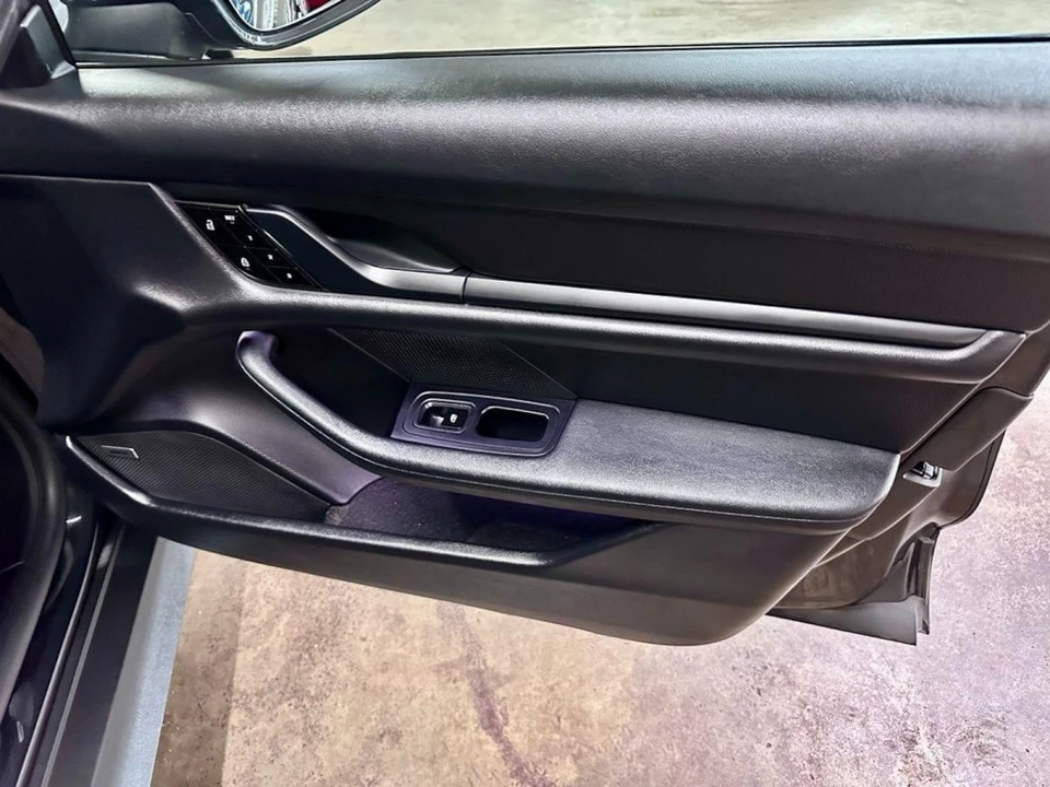 2021 Porsche Taycan - Image 17 of 21