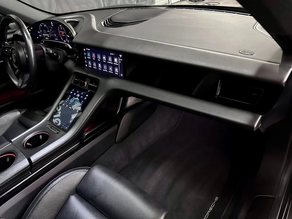 2021 Porsche Taycan - Image 20 of 21