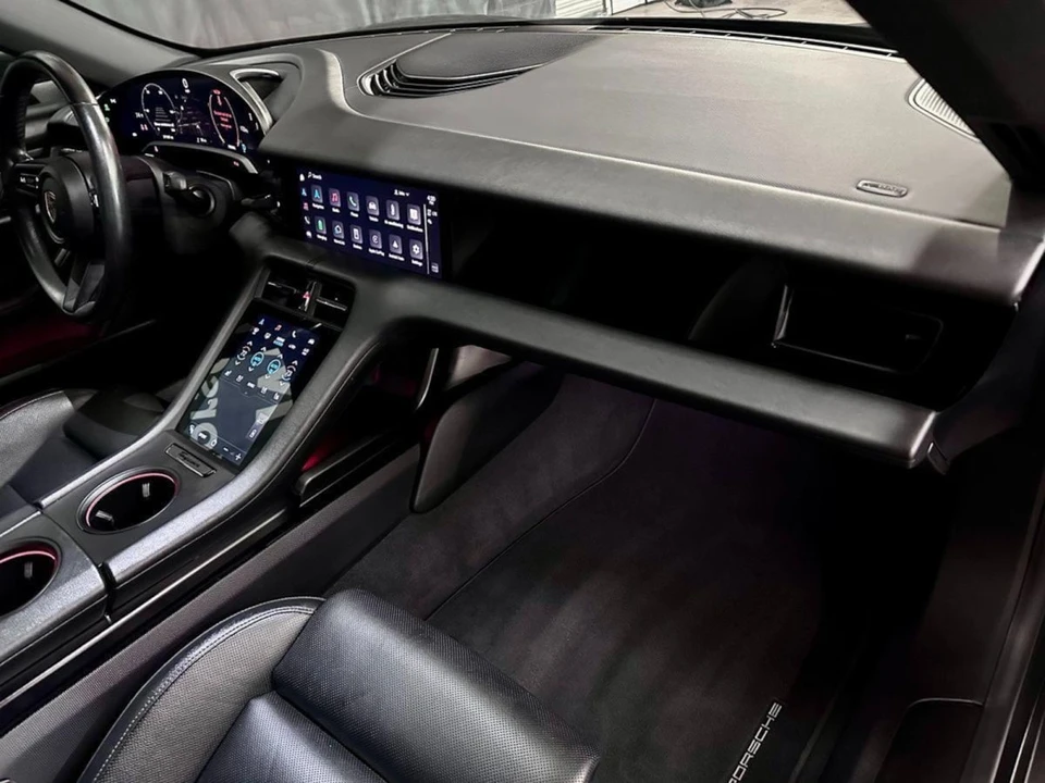 2021 Porsche Taycan - Image 20 of 21