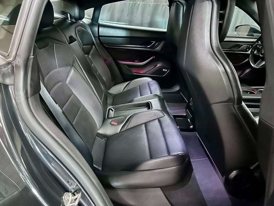 2021 Porsche Taycan - Image 26 of 31