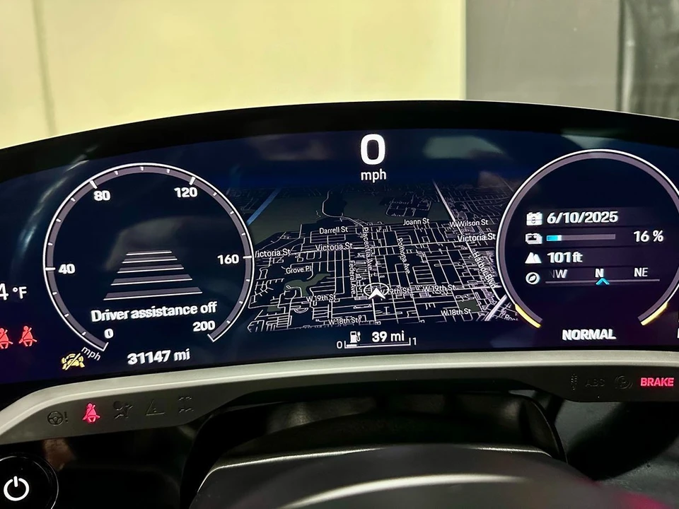 2021 Porsche Taycan - Image 13 of 21