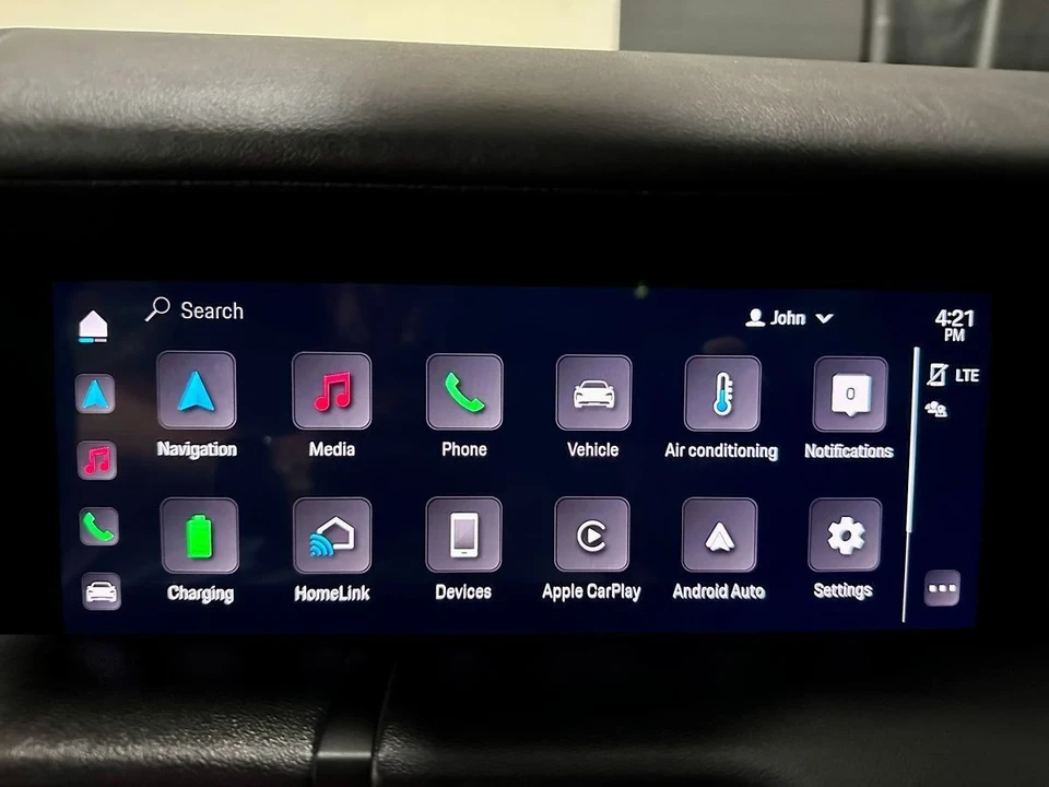 2021 Porsche Taycan - Image 14 of 21