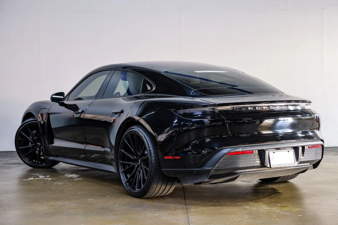 2021 Porsche Taycan - Image 16 of 21