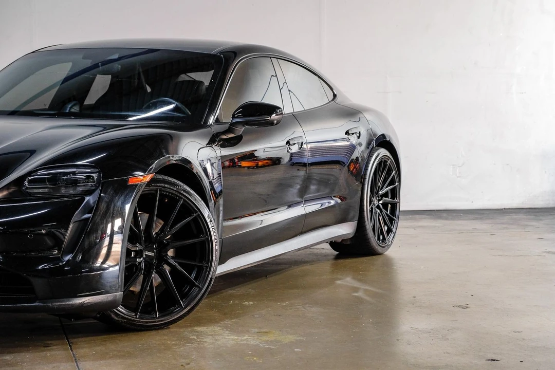 2021 Porsche Taycan - Image 10 of 21
