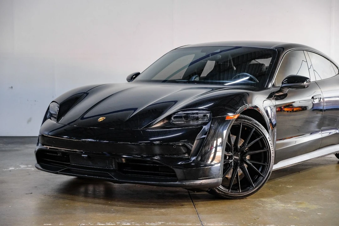 2021 Porsche Taycan - Image 9 of 12