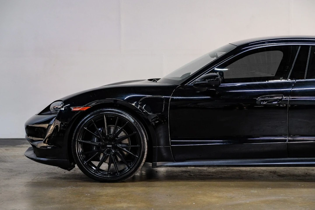 2021 Porsche Taycan - Image 18 of 21