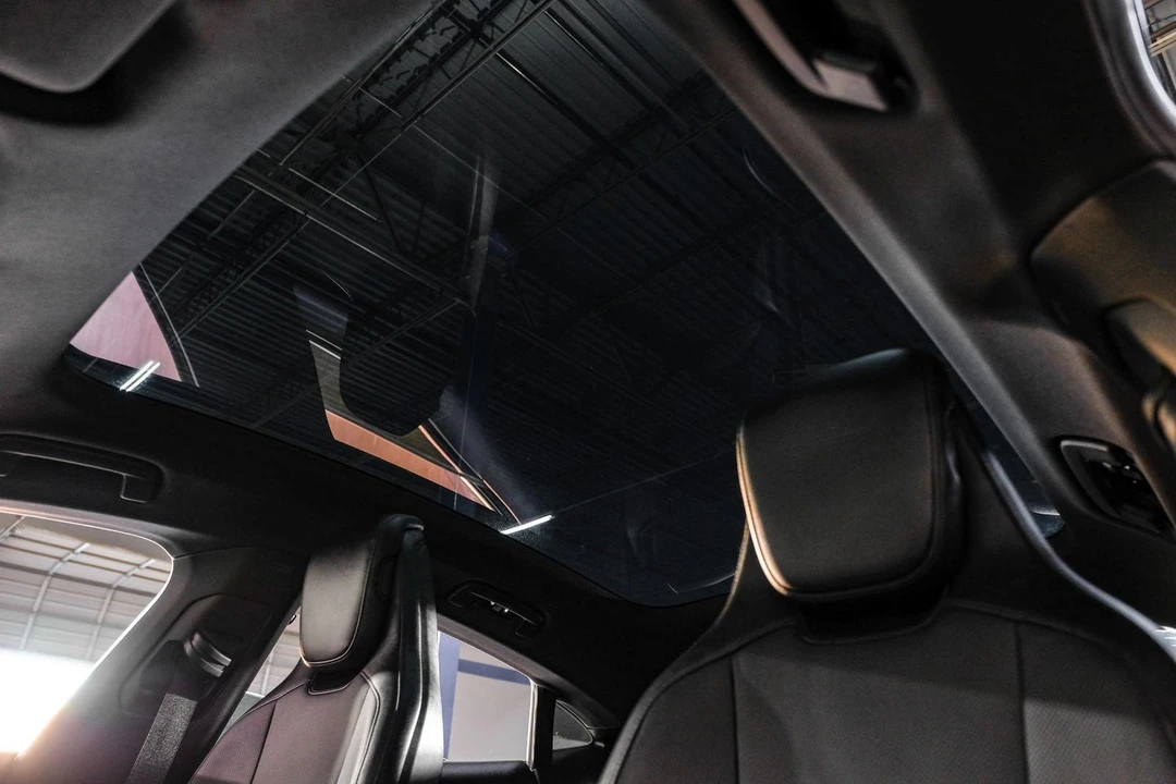 2021 Porsche Taycan - Image 6 of 21
