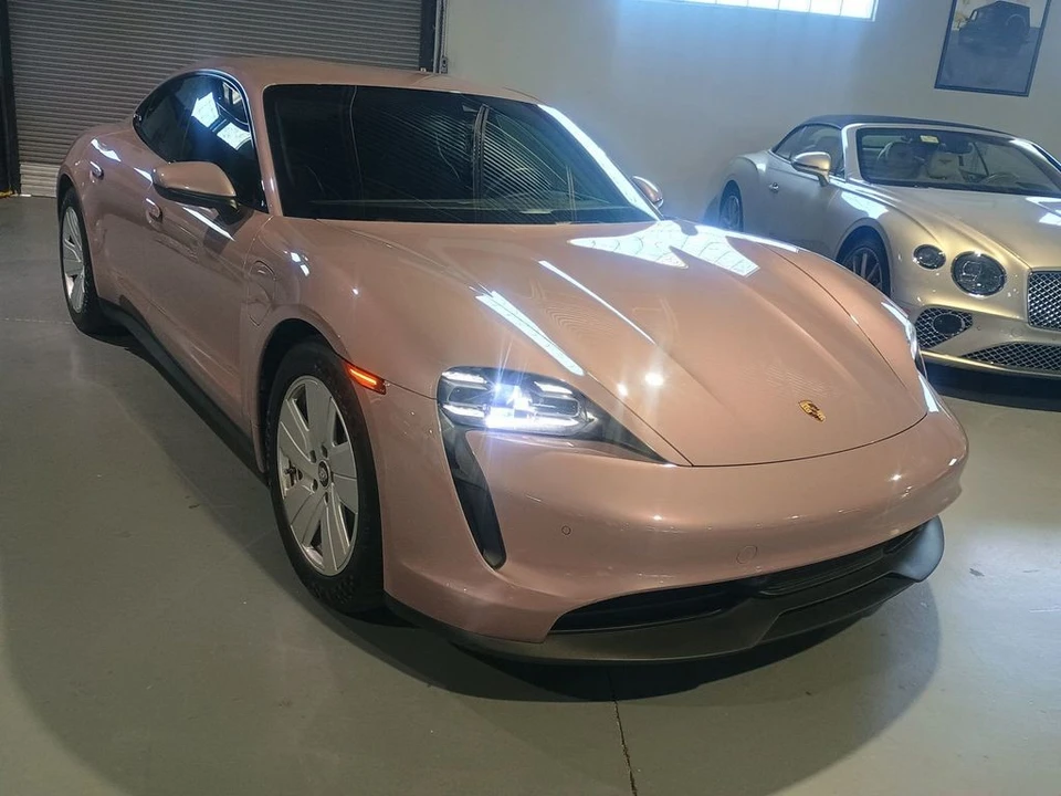2021 Porsche Taycan - Image 7 of 12