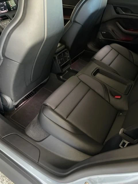 2021 Porsche Taycan - Image 7 of 12
