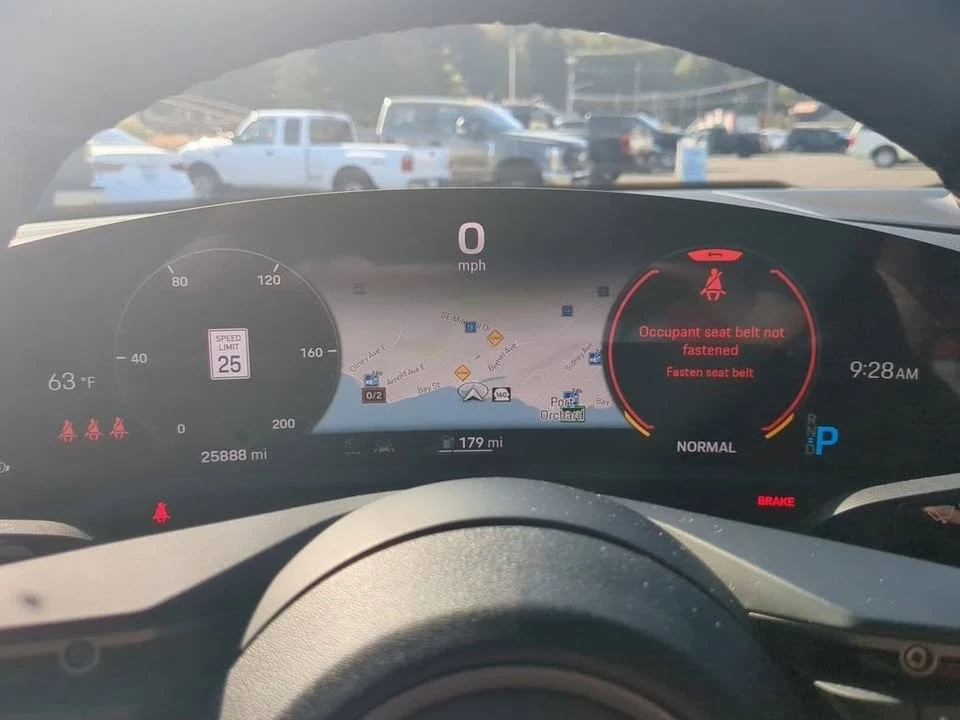 2021 Porsche Taycan 4S - Image 14 of 19