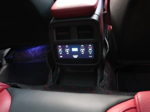 2021 Porsche Taycan - Image 10 of 10