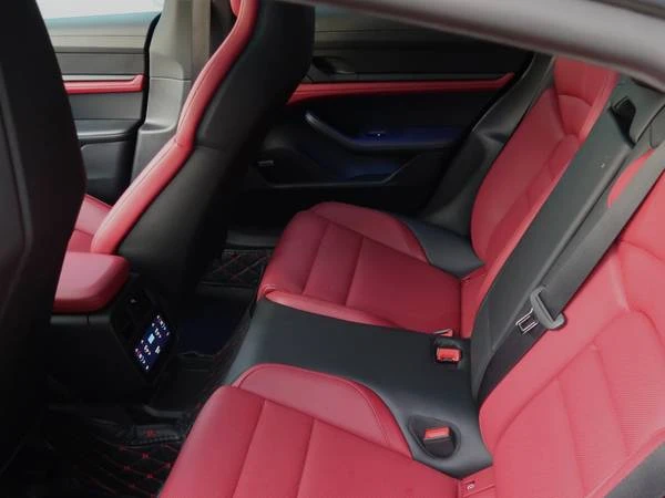 2021 Porsche Taycan - Image 7 of 10