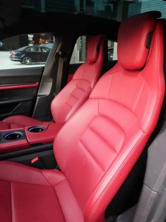 2021 Porsche Taycan - Image 6 of 10