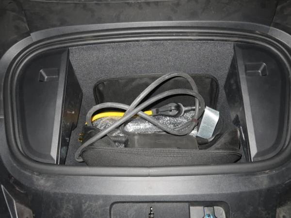 2021 Porsche Taycan - Image 8 of 10